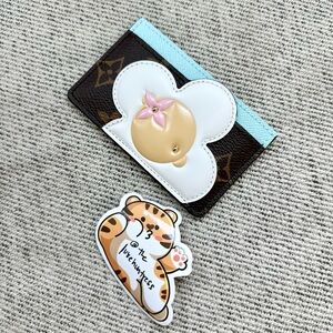 ❄️NEW Louis Vuitton Card Holder Vivienne Holiday ‘24 Azur Frost SOLD OUT❄️